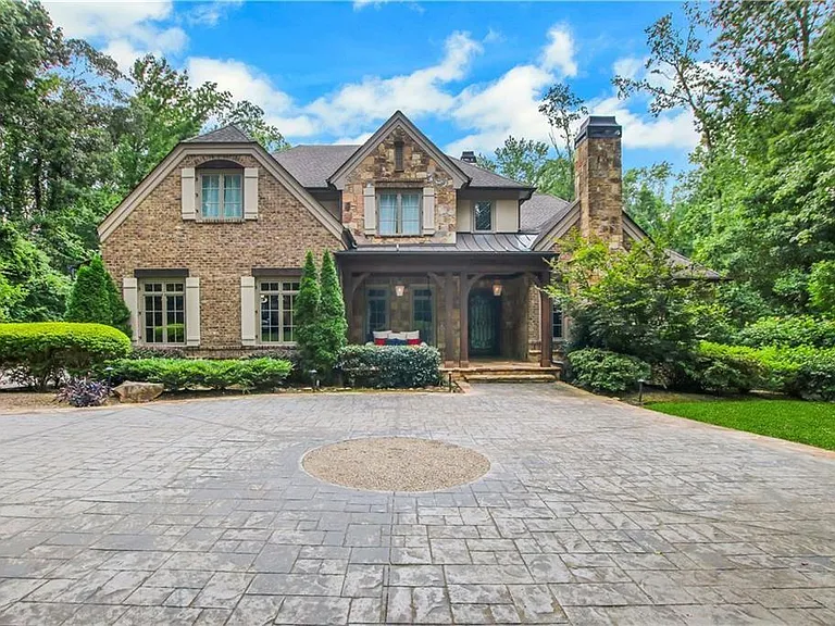 5265 Peachtree Dunwoody Rd — Photo 90