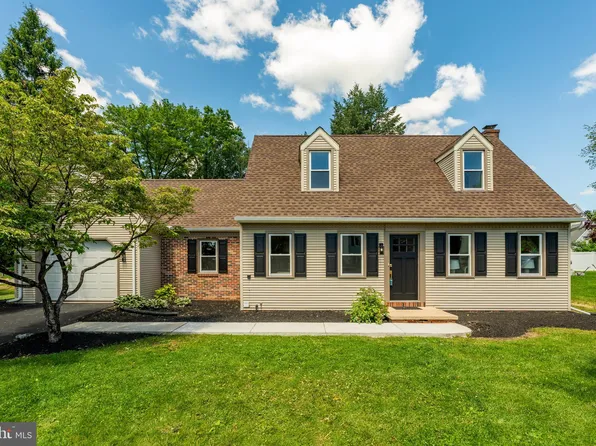 334 N 7th St, Denver, PA 17517
