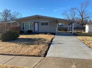 480 Bardot Dr, Florissant, MO