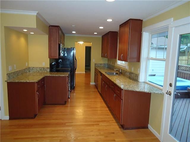 2nd image of 10424 NE 193rd St