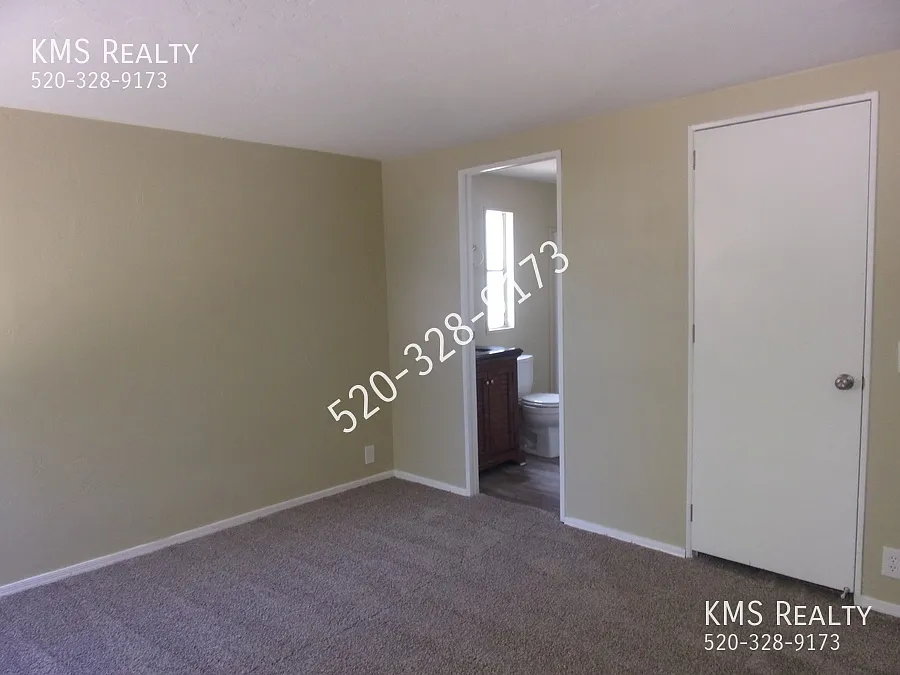 3 Bedrooms 2 Baths MH- Marana Owner/Agent — Photo 3