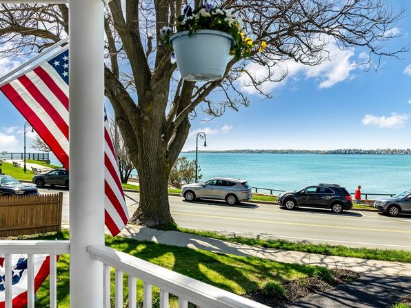 263 Lynn Shore Dr, Lynn, MA 01902