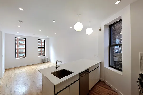 Rented by Aether Property Group | media 1
