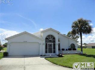 17879 Acacia Dr, North Fort Myers, FL 33917
