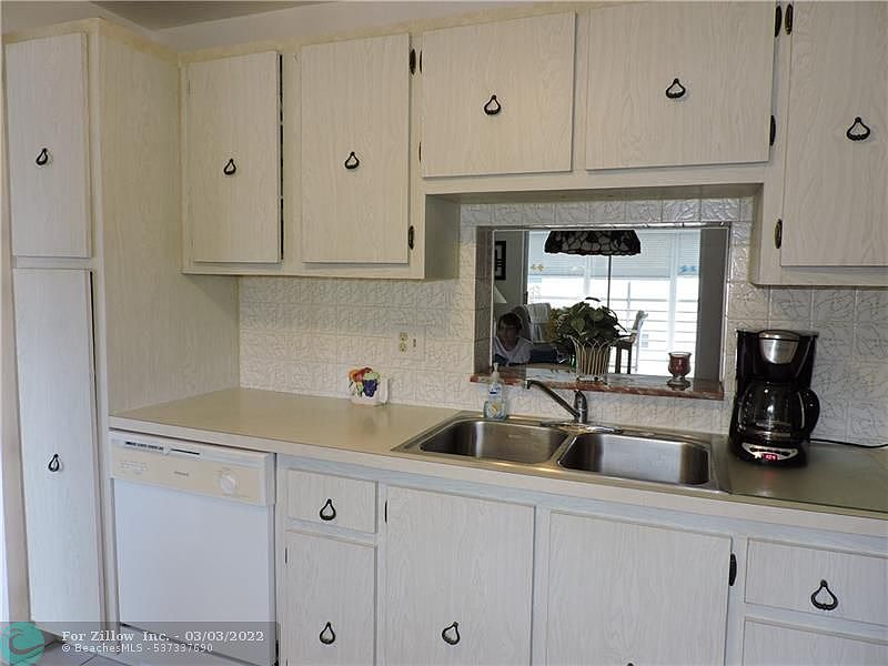 Meadowbrook Lakes Apartments Condominiums Dania, FL Zillow