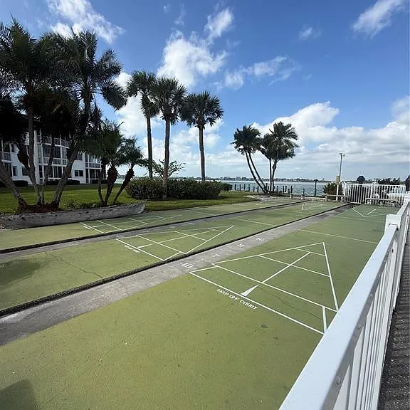 775 John Ringling Blvd #33 — Photo 42