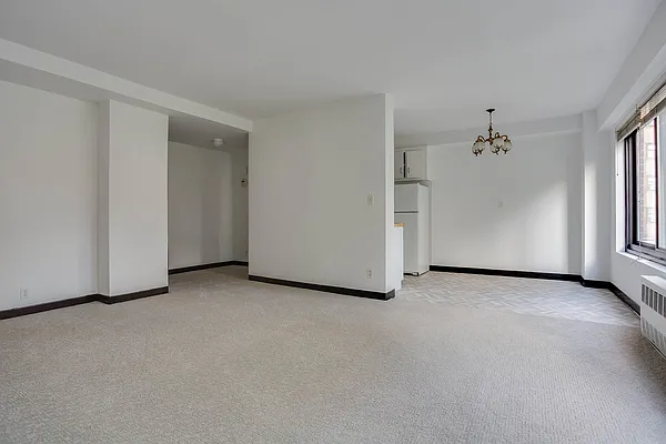 Sold by Compass | media 22