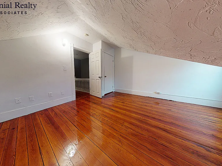 4 Haskell St #1 — Photo 34