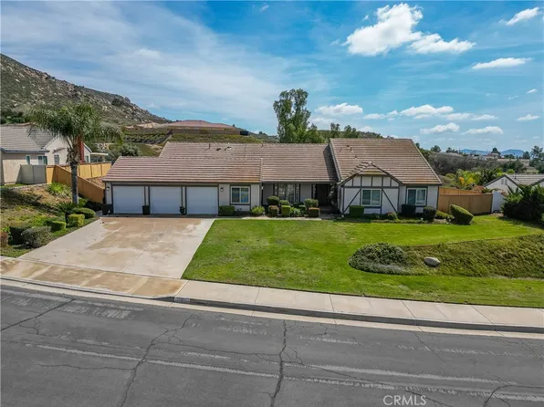10826 Cloud Haven Dr, Moreno Valley, CA 92557