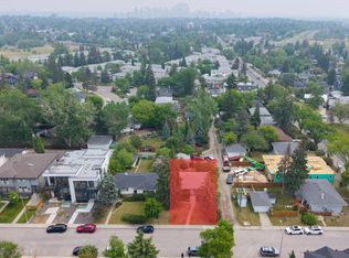 3234 W Kinsale Rd SW, Calgary, AB T3E4S2