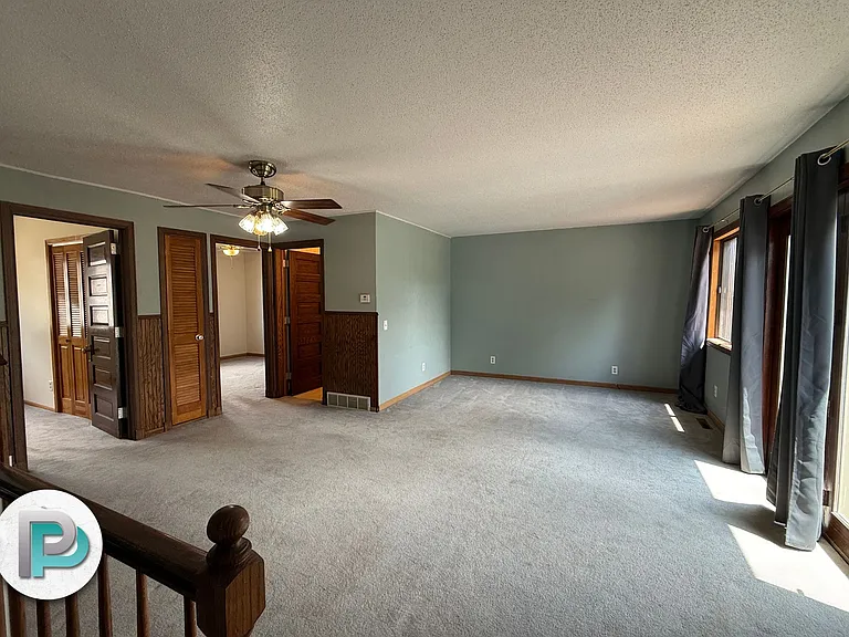 119 E North St #119 — Photo 8