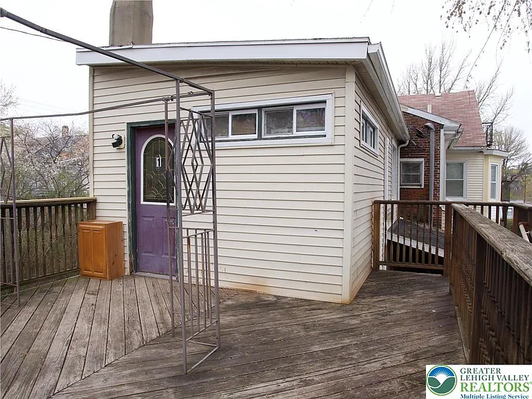 1020 Ferry St #1 — Photo 24