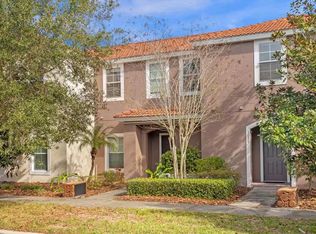 1041 Las Fuentes Dr, Kissimmee, FL 34746