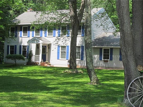 2nd image of 19100 Elizabeth Ln