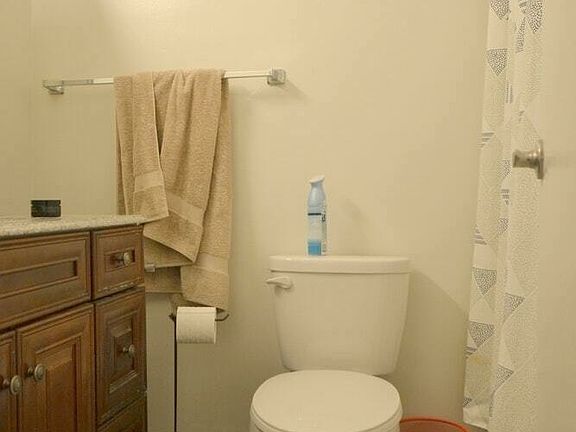 4th image of 134 E 13th St APT 4E