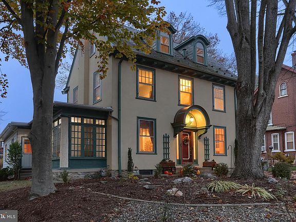 4th image of 3 E High St