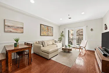 87 Jackson Street, #2C