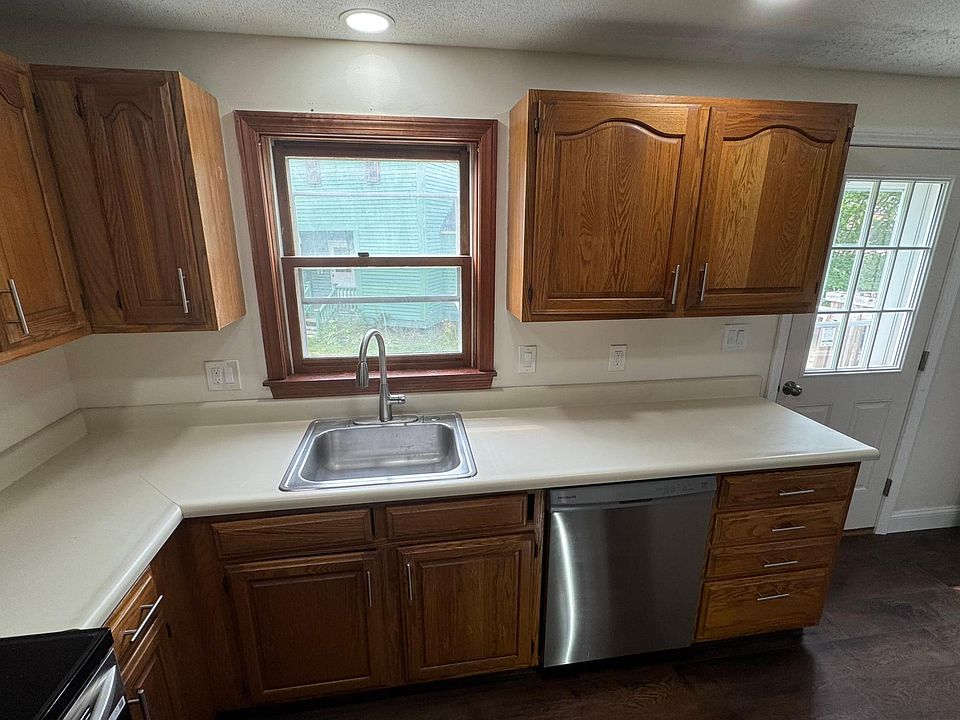 Stainless Dishwasher & Disposel