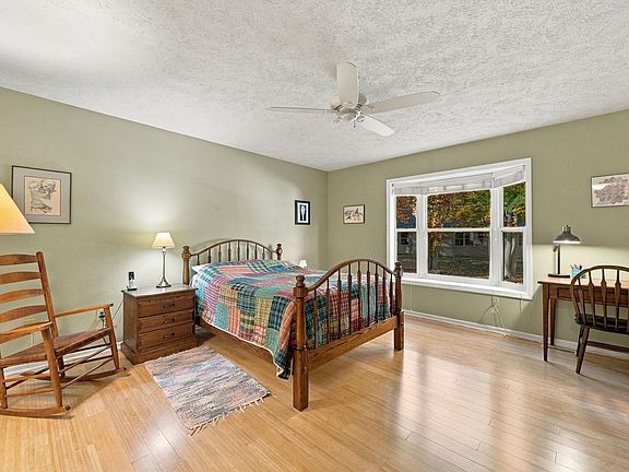 4th image of 1301 Terra Rd #40