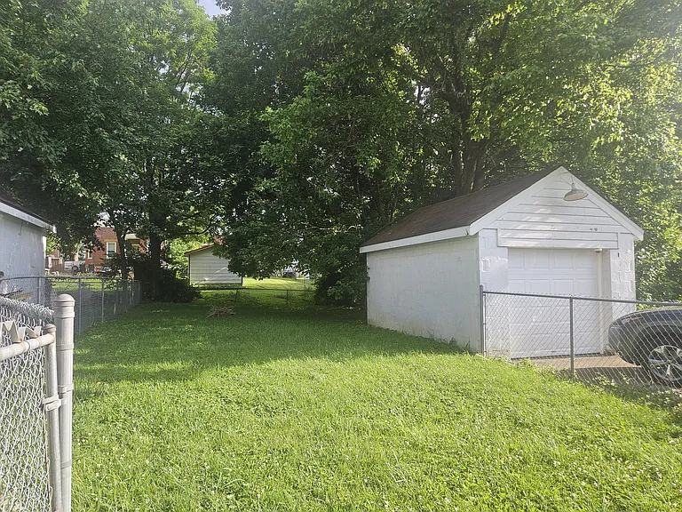 4119 West Ct — Photo 13