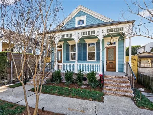 8226 Burthe St, New Orleans, LA 70118