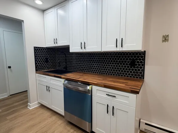 147 Amberly Dr Unit H, Manalapan, NJ 07726