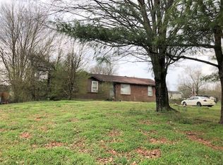 1501 Valley Ridge Dr E, Gallatin, TN 37066