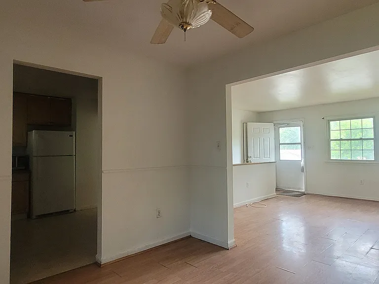 4419 Kentmore Dr — Photo 62