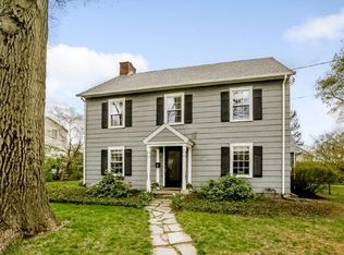 225 Hilltop Rd, Bridgeport, CT 06605