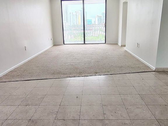 3rd image of 210 174th St APT 808