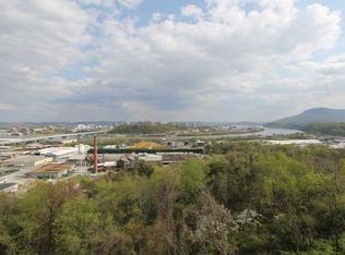 350 Walsh Rd, Chattanooga, TN 37405