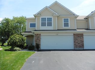 492 Lagoon Ct, Fox Lake, IL 60020