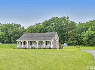 2517 Foxfire Ln, Burlington, NC 27217