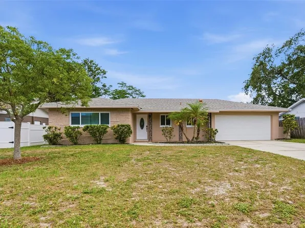 2465 Brentwood Dr, Clearwater, FL 33764