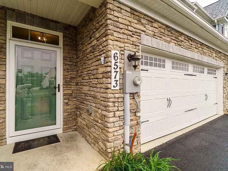 6573 Autumn Olive Dr — Photo 25