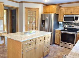 1208 Somerset Blvd, Saint Cloud, MN 56303