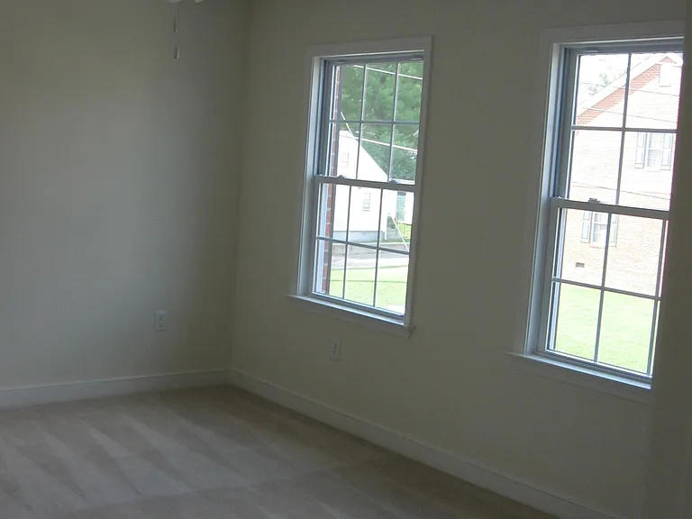 605 S Allen Ave — Photo 10
