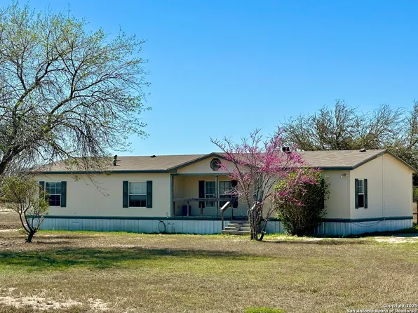 105451 Alian Dr, Atascosa, TX 78002