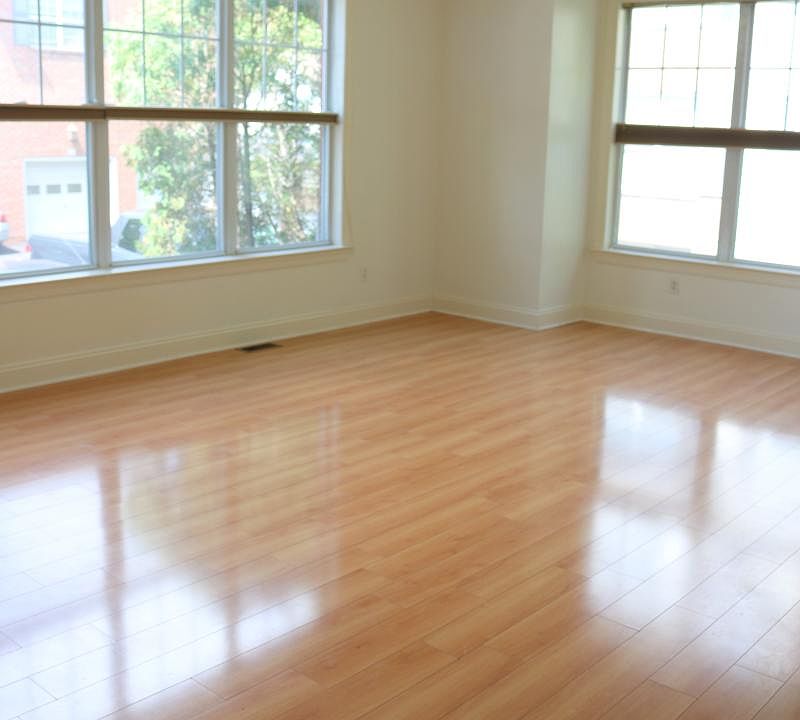This roomy, well light, spacious living room receives so muc