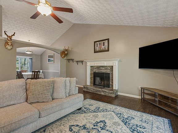 3rd image of 141 Riverstone Way
