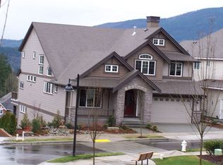 870 Lingering Pine Dr NW, Issaquah, WA 98027