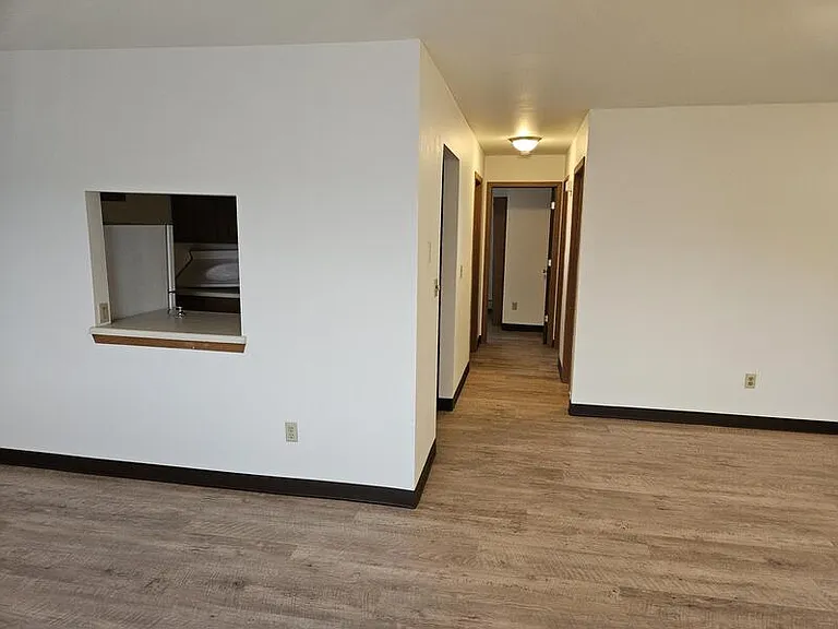 436 Sullivan St #10 — Photo 21