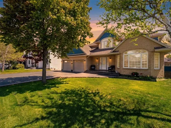 3 Royal Sovereign Close, Mount Pearl, NL A1N4N3