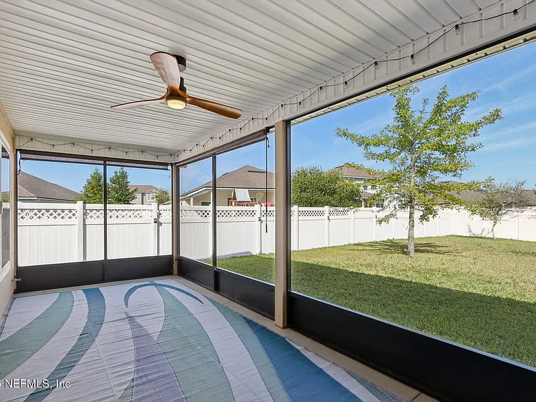649 Shetland Dr — Photo 36