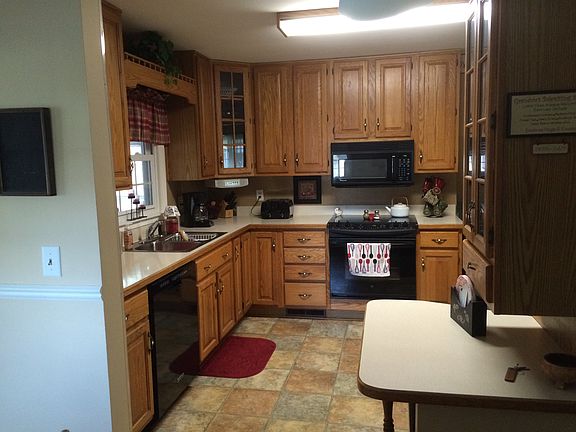 3rd image of 1269 E Southfield Dr