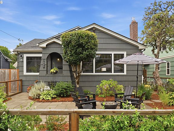3rd image of 3405 NE 14th Ave