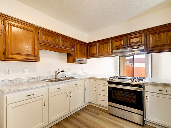 4th image of 5244 Esperanza Ct NW