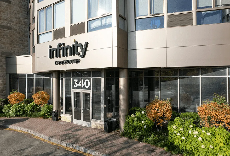 Infinity Edgewater
