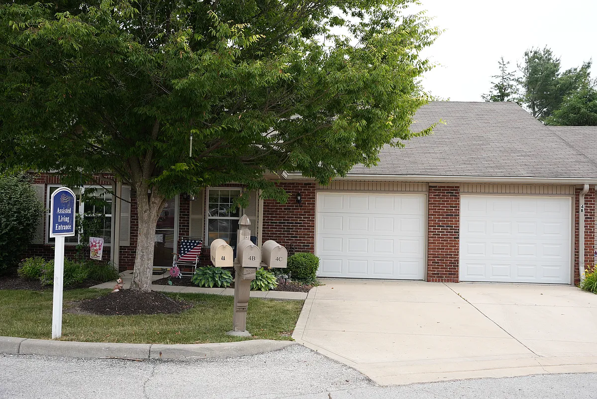 Building Photo - 5049-C Tall Grass Ln #1