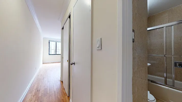 Rented by Bond New York | media 4